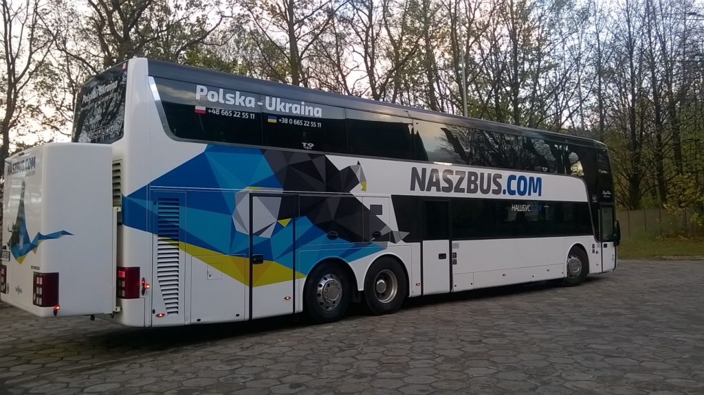 Безкоштовний автобус довезе українців із Вроцлава на потяг до Перемишля 90144953 879461232473899 5355093592635342848 o 1024x575