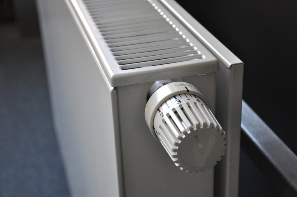 Відомо, коли у Кракові завершиться опалювальний сезон radiator 250558 1920 1024x680