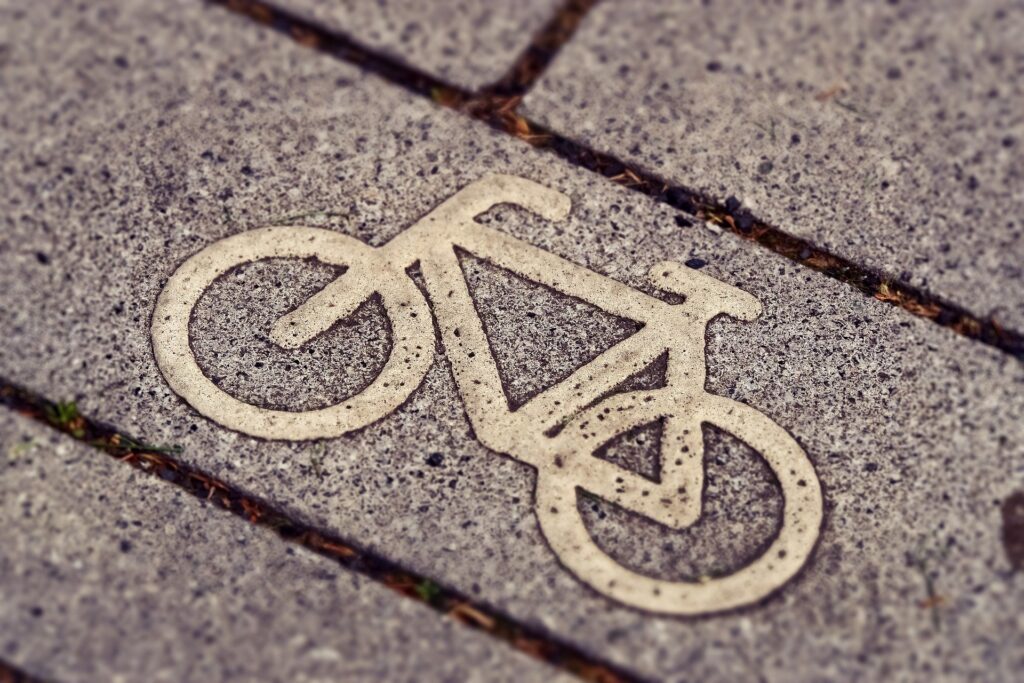 У Кракові будуть електричні велосипеди cycle path 3444914 1920 1024x683