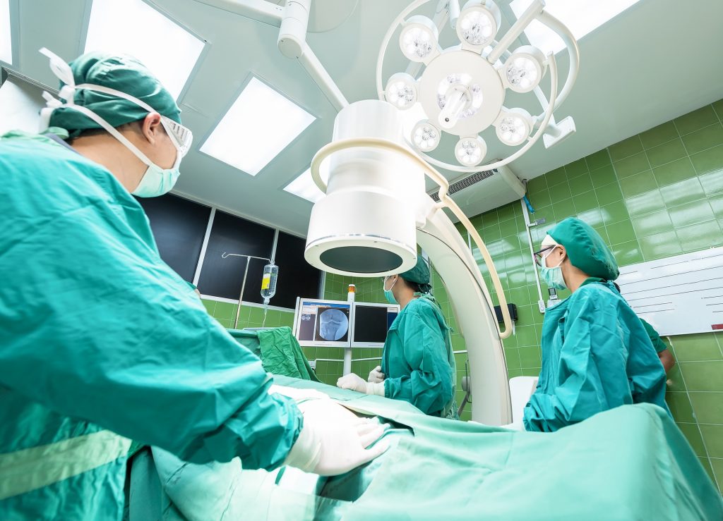В Україні за підтримки польських лікарів вперше відбулась операція з пересадки легень operation 1807543 1920 1024x739