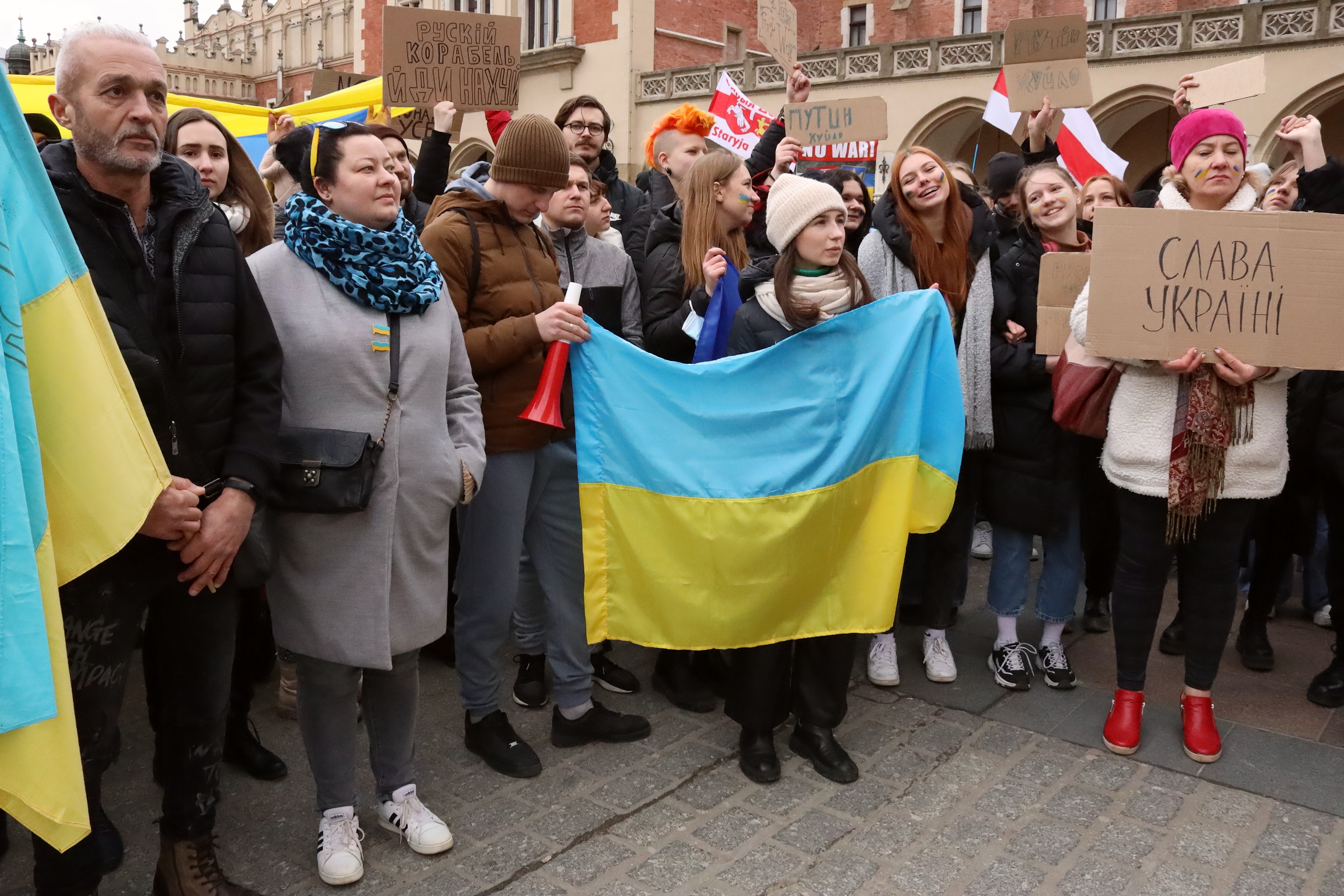 У Кракові триває масштабна акція на підтримку України [ФОТО] img 20220227 174812