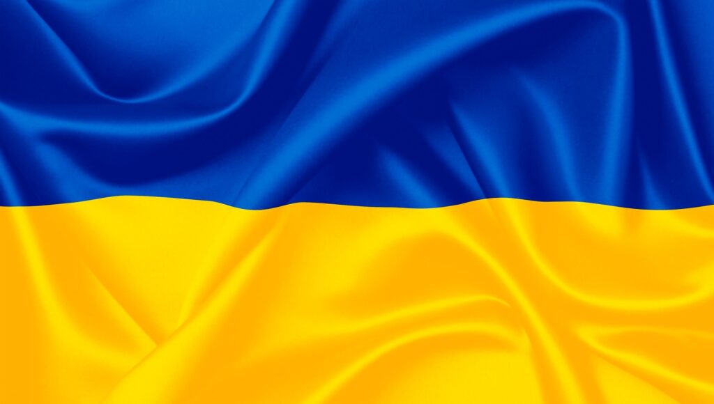 Над російським посольством у Варшаві замайорить синьо-жовтий прапор flag g04bc51711 1920 1024x580