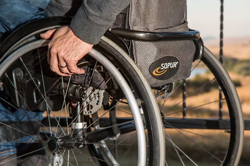 Як підтвердити статус особи з інвалідністю в Польщі wheelchair g122843737 1920 1024x683