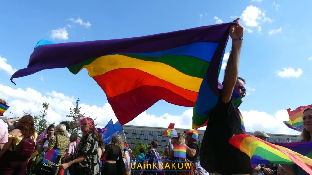 Кохання, рівність, толерантність: як пройшов Марш рівності в Кракові [ФОТО] 3 1024x575