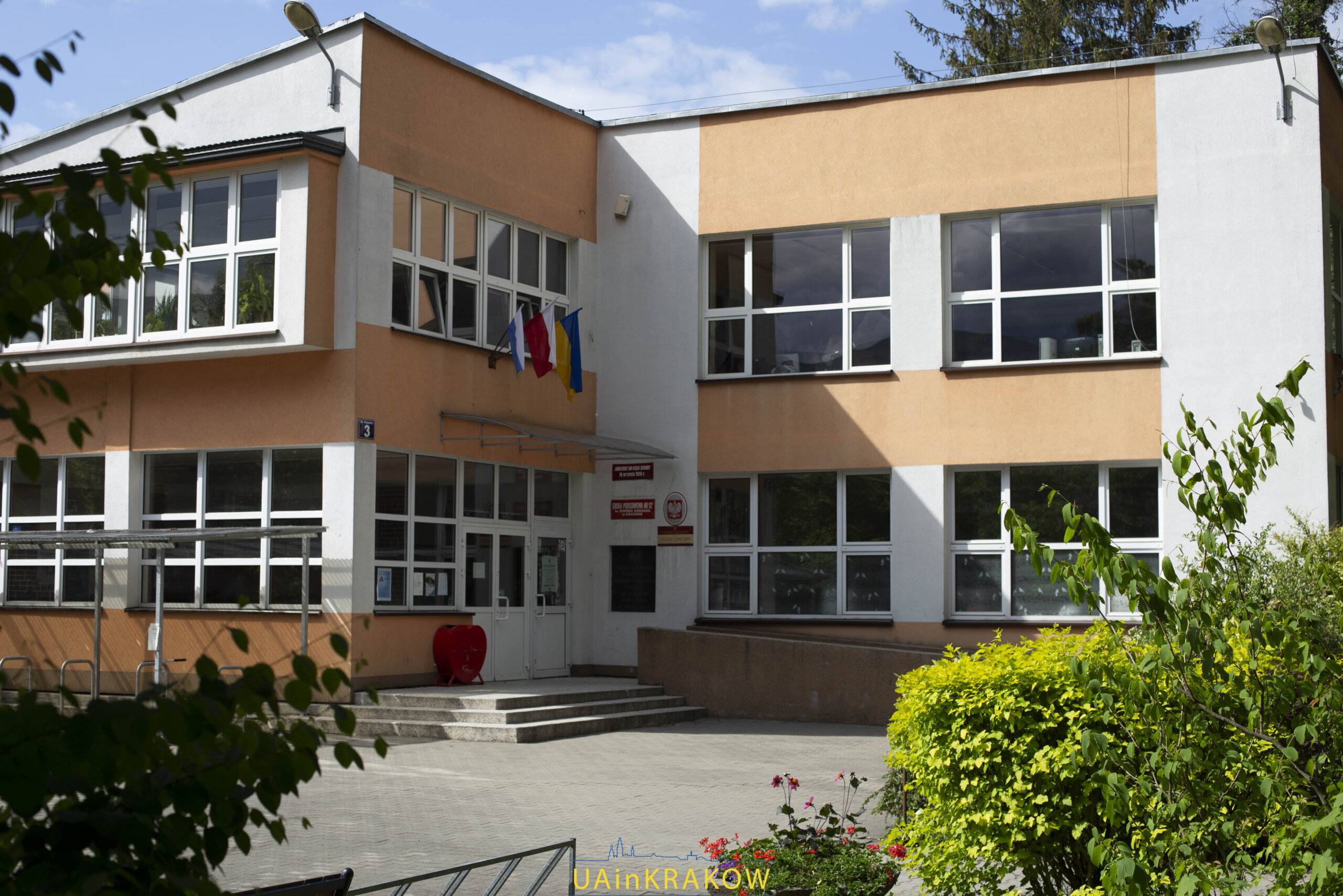 Освіта під час війни: як працює українська школа в Кракові img 8248 2 scaled