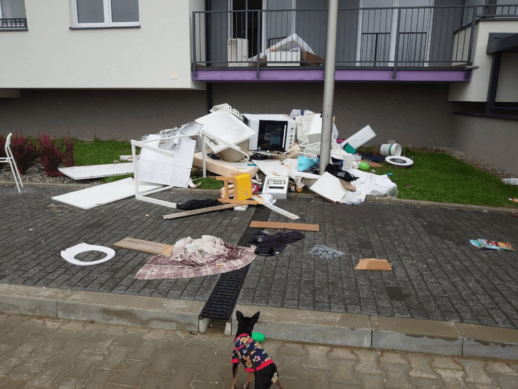 Українців звинувачують у масовому розгромі безплатних квартир у Кракові: що сталось  Image UAinKrakow.pl
