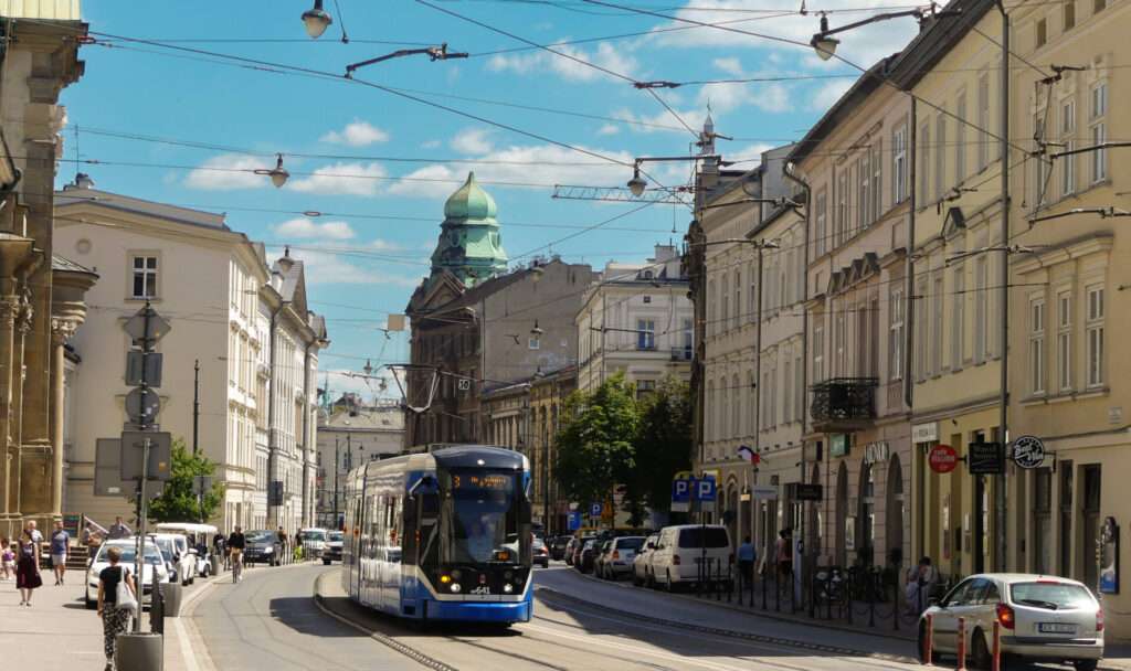 У Кракові стартує акція “Достатньо одного метру”, що нагадає про правила паркування  P UAinKrakow.pl