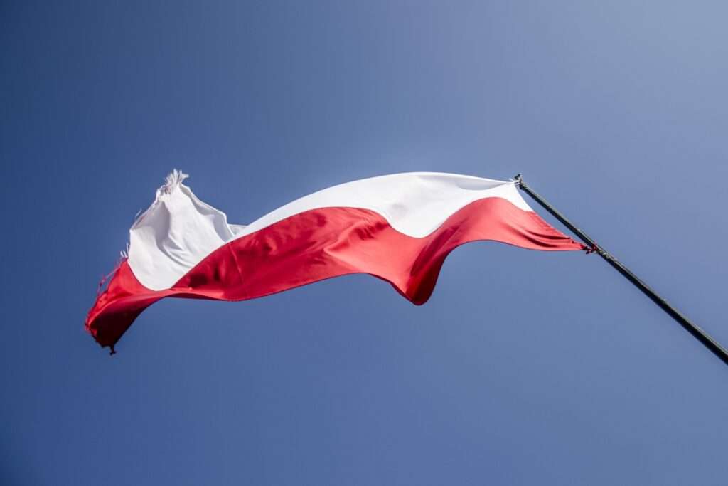 Отримати сертифікат з польської мови буде легше: у Польщі планують зміни в законодавстві  Flag Gbf E UAinKrakow.pl