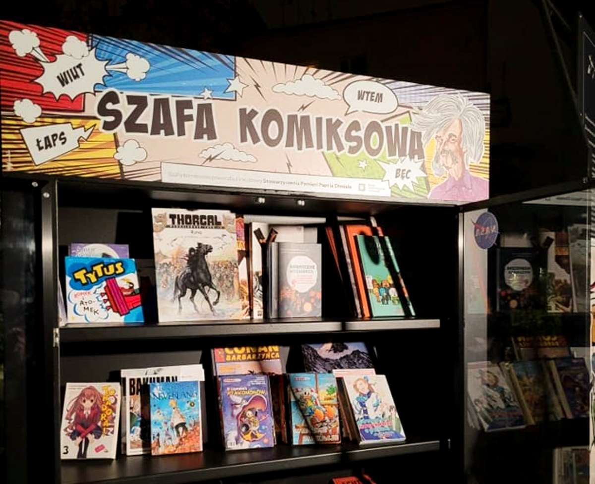 У Кракові з’явилася перша шафа з коміксами  Unnamed File UAinKrakow.pl
