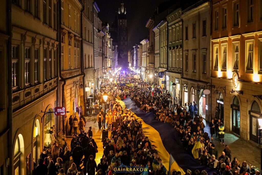 Молитва, хода та багато музики: як у Кракові  зустріли першу річницю повномасштабного вторгнення  